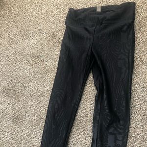 Koral Black Leggings